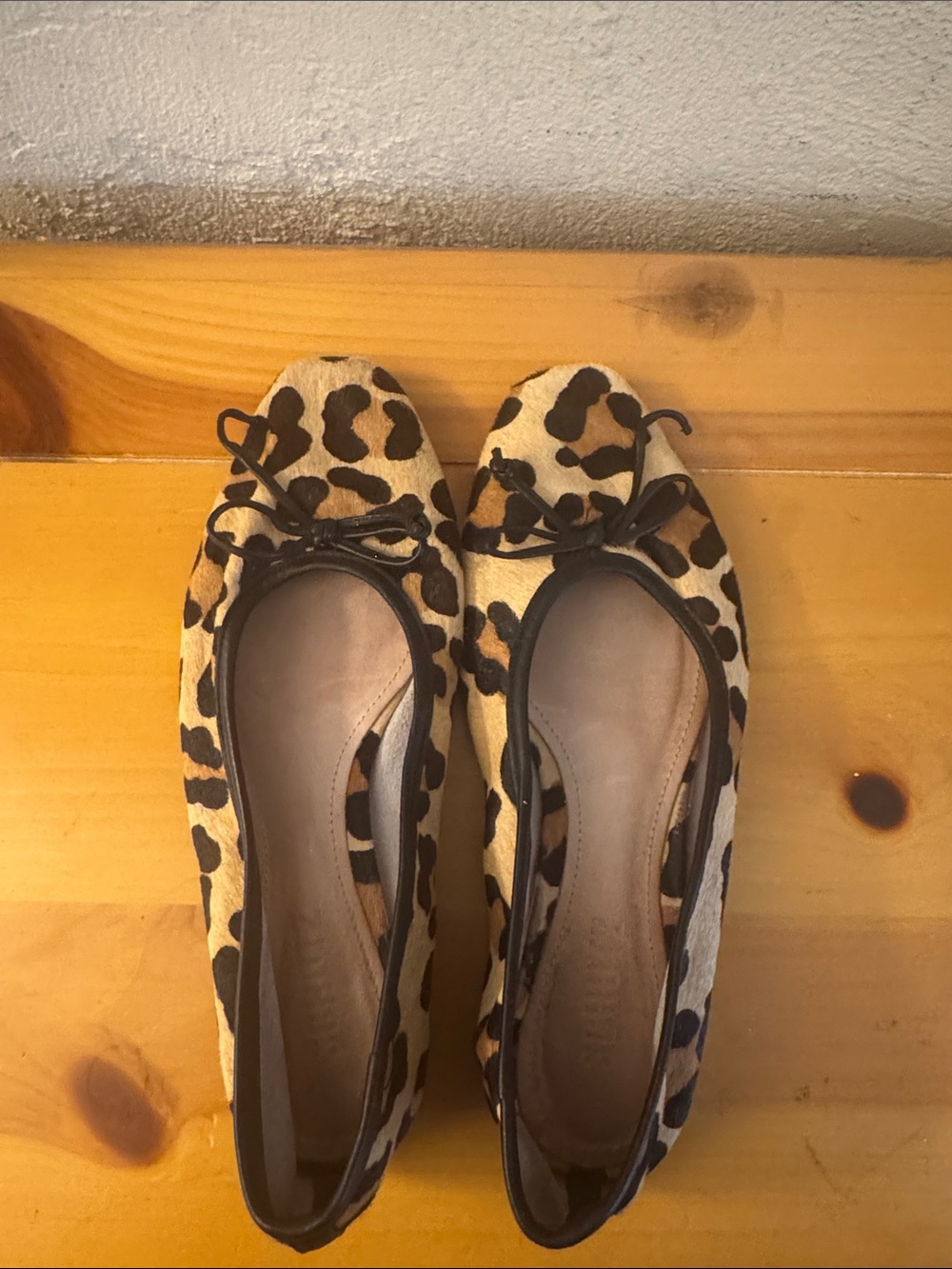 Schutz Leopard Arissa Metallic
Leather Crinkle Square Toe Ballet
Flats Size 7.5